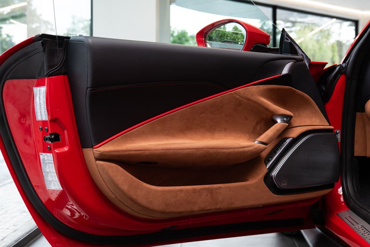 2024 Ferrari ROMA - 9