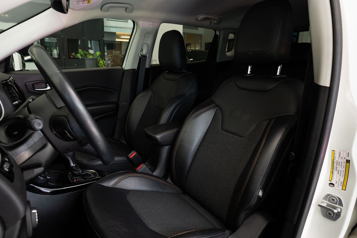 2019 Jeep COMPASS - 8