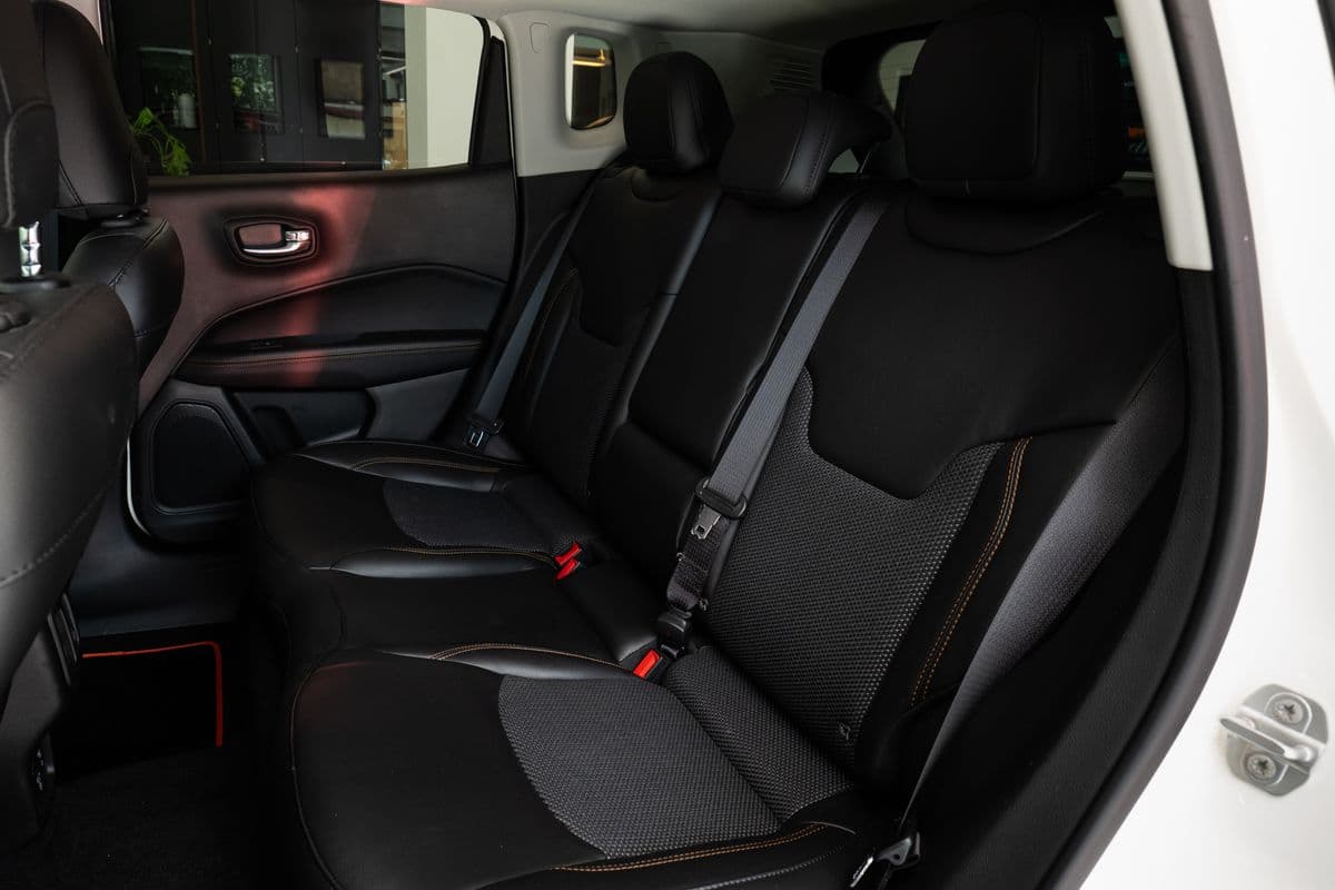 2019 Jeep COMPASS - 9