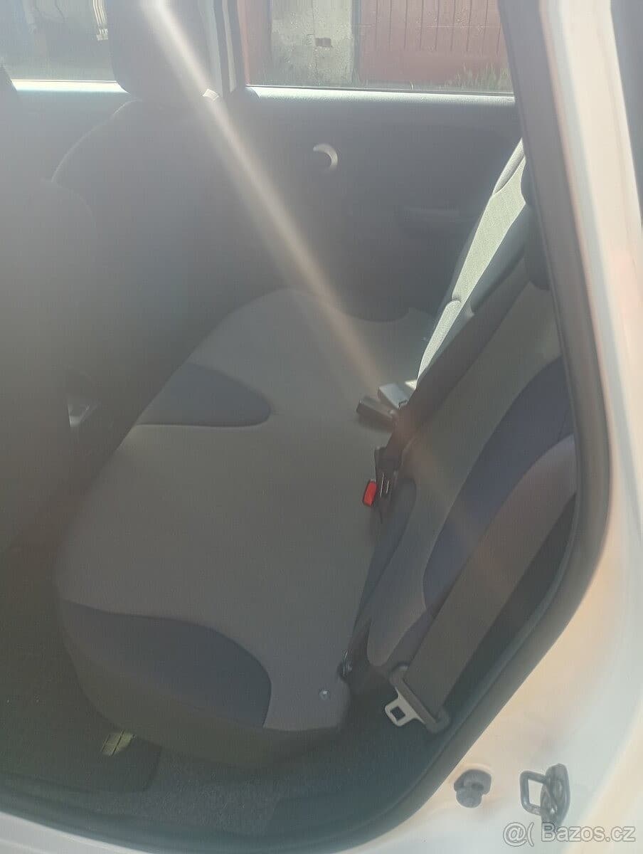 2013 Nissan NOTE - 7