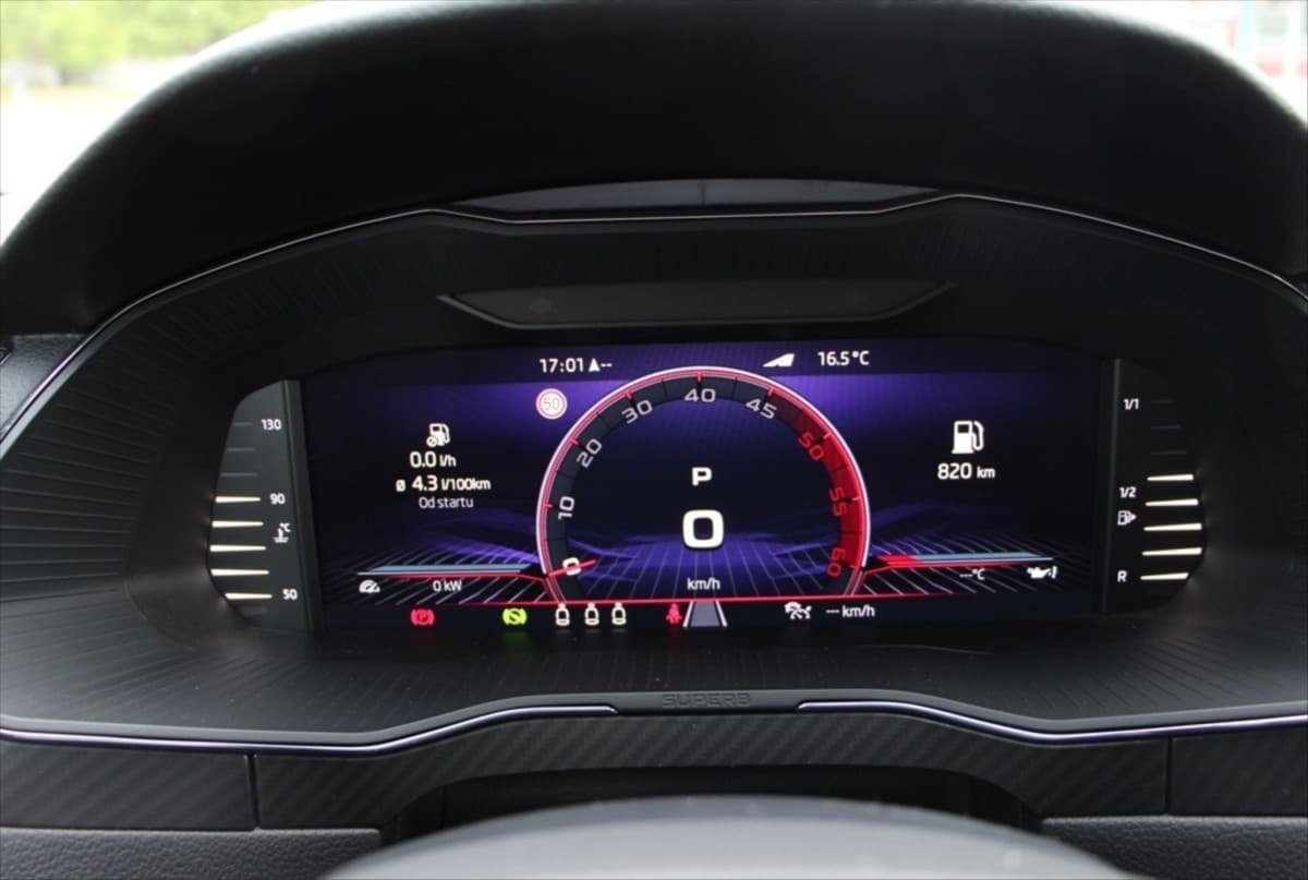 2023 Škoda SUPERB - 29