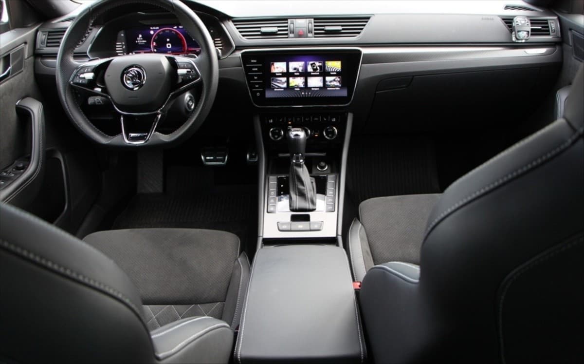2023 Škoda SUPERB - 11