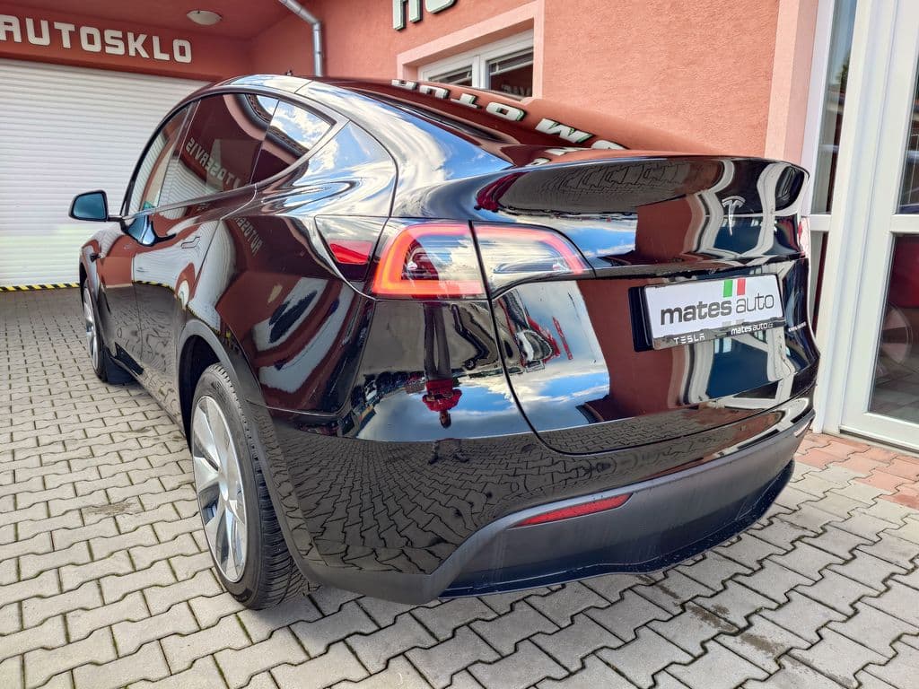 2023 Tesla MODEL Y - 3