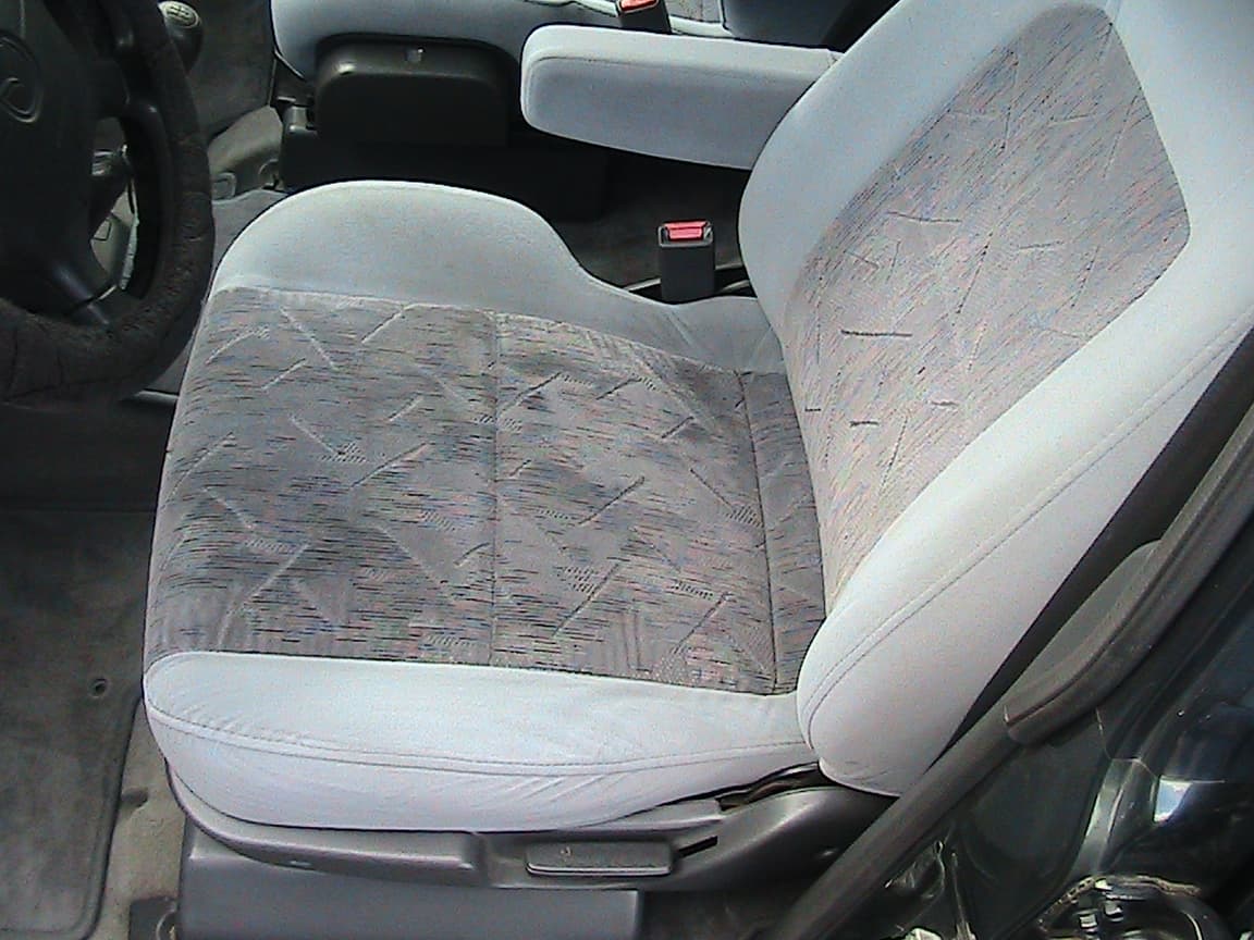 1999 Mazda MPV - 15