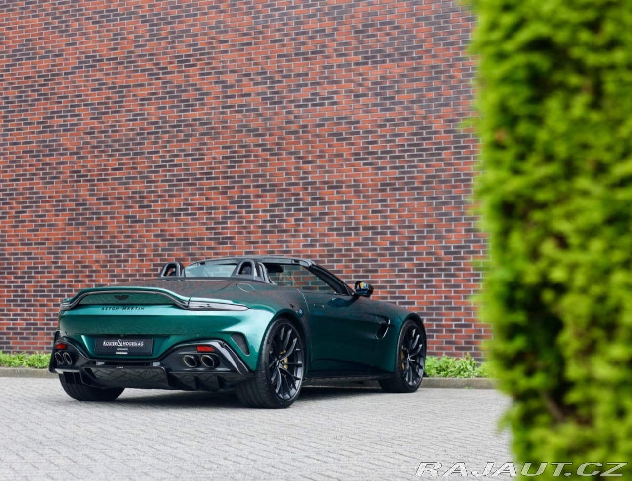 2025 Aston Martin V8 VANTAGE - 14