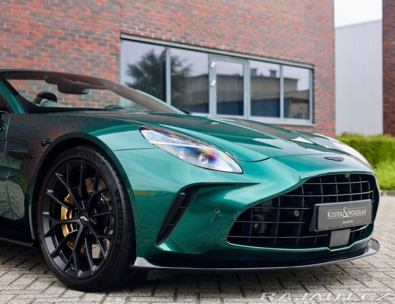 2025 Aston Martin V8 VANTAGE - 5