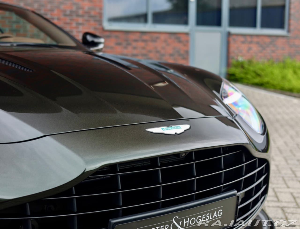 2024 Aston Martin DB12 - 6