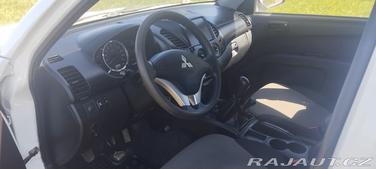 2015 Mitsubishi L200 - 9