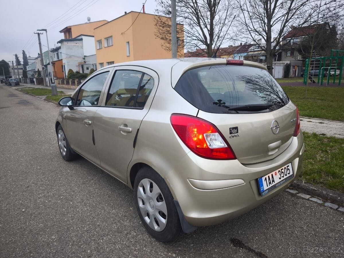 Opel CORSA - 4