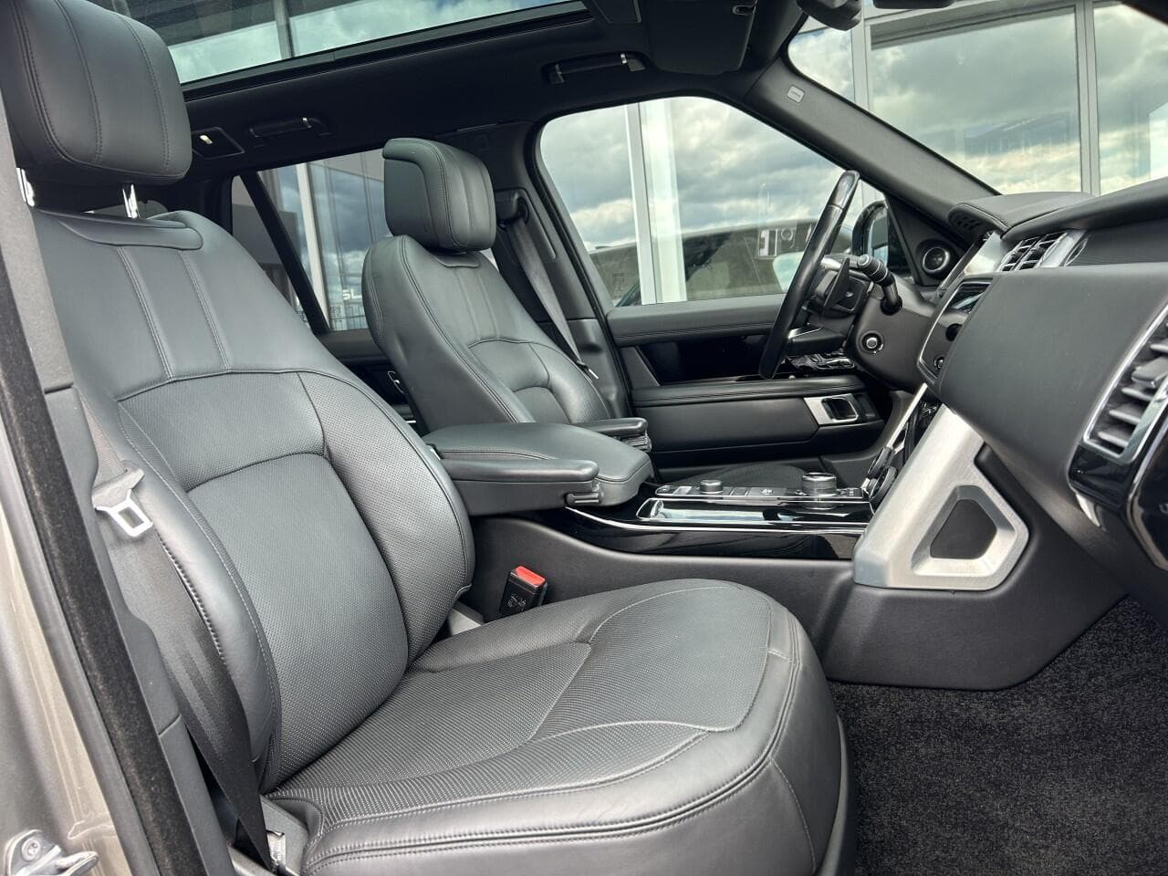2021 Land Rover RANGE ROVER - 13