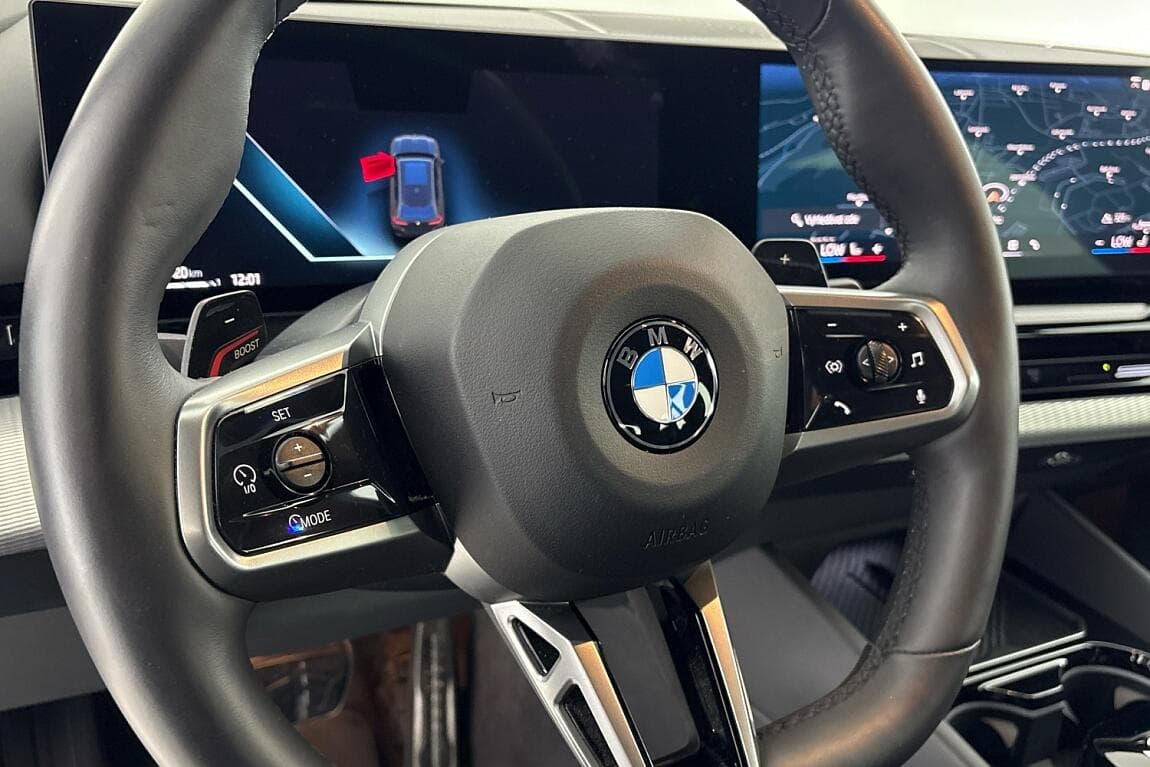 2025 BMW 5-SERIES - 17