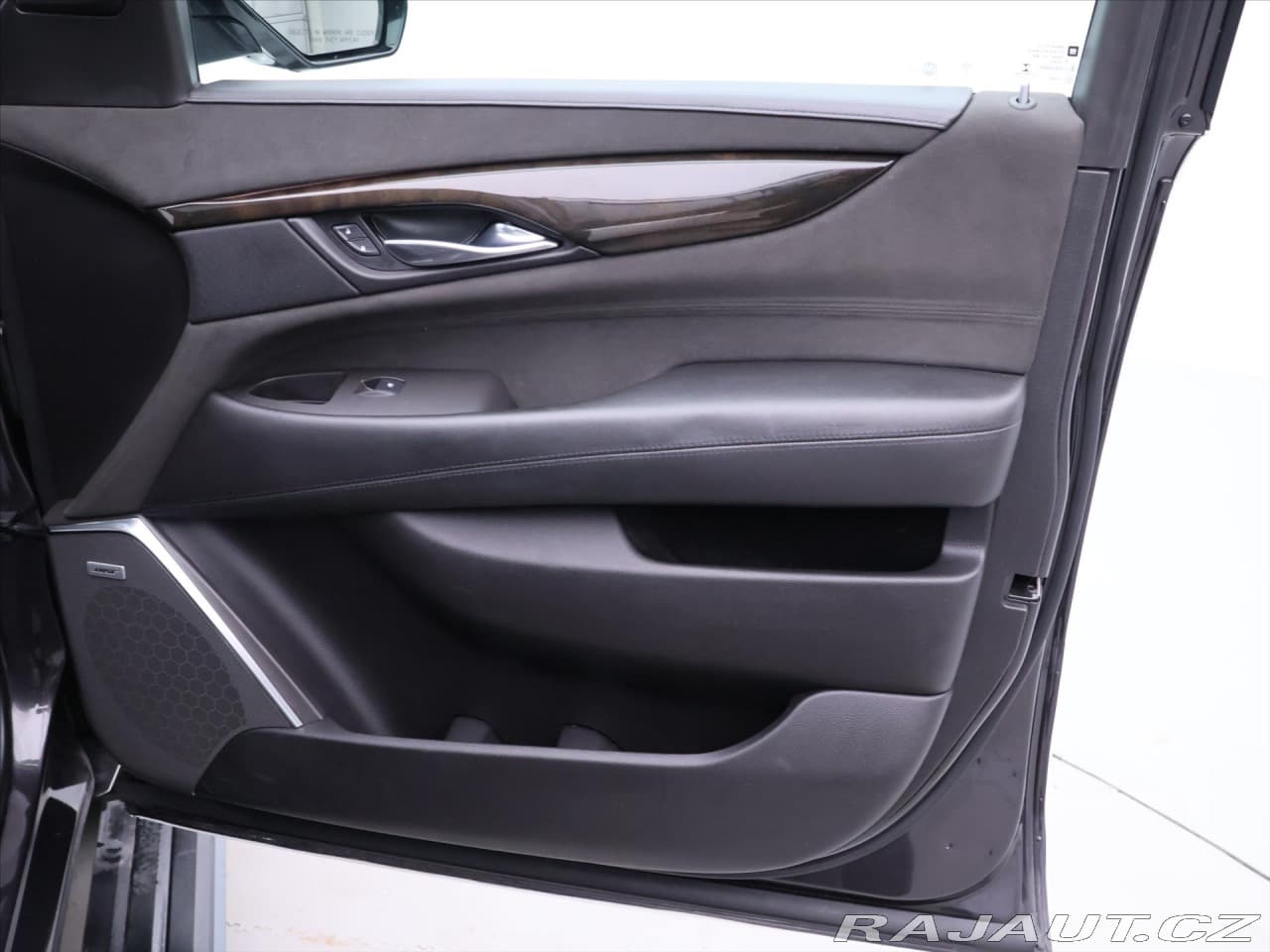 2017 Cadillac ESCALADE - 13