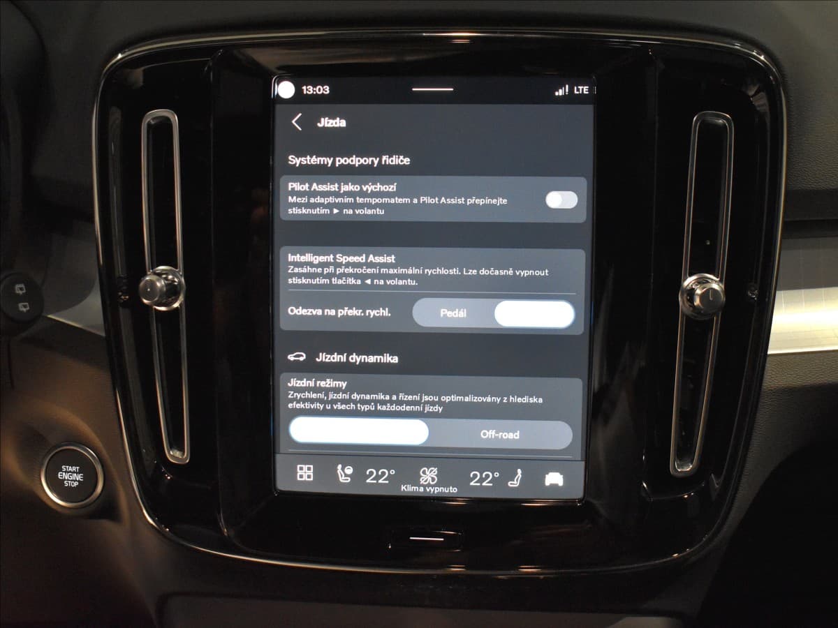 2026 Volvo XC40 - 19