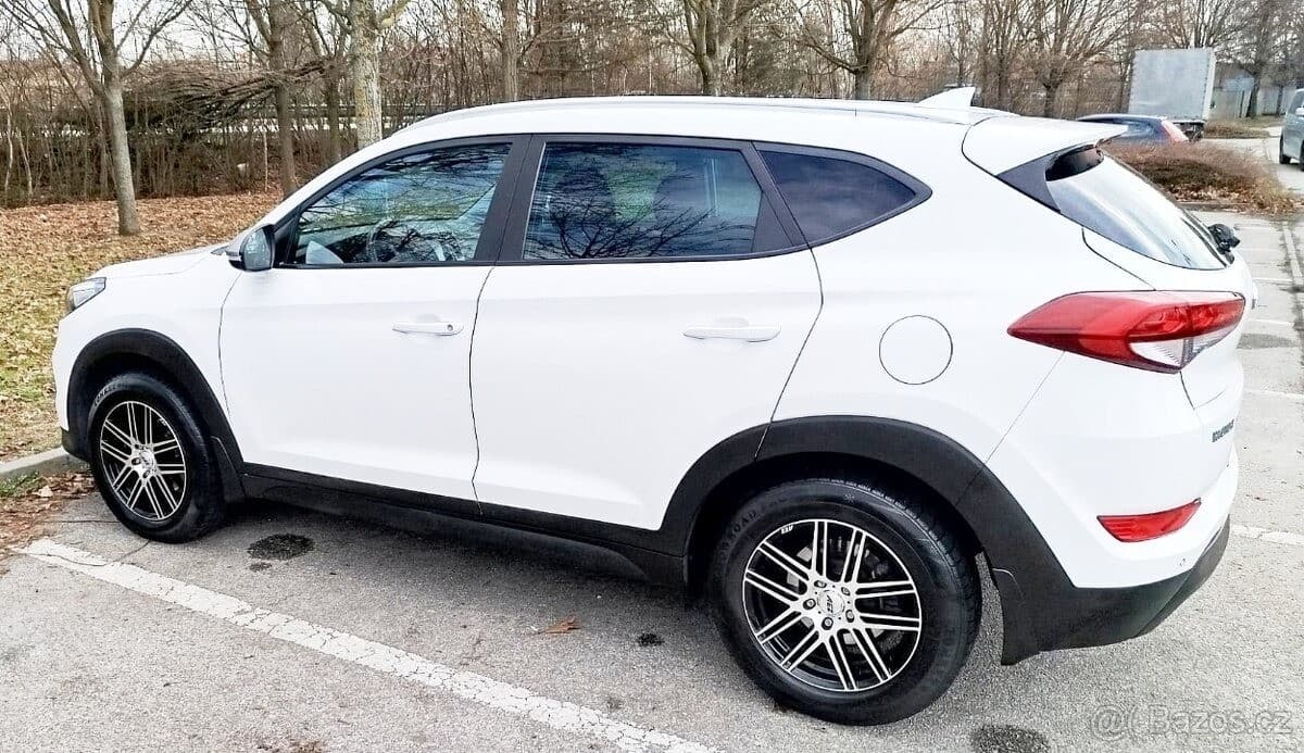 2017 Hyundai TUCSON - 3