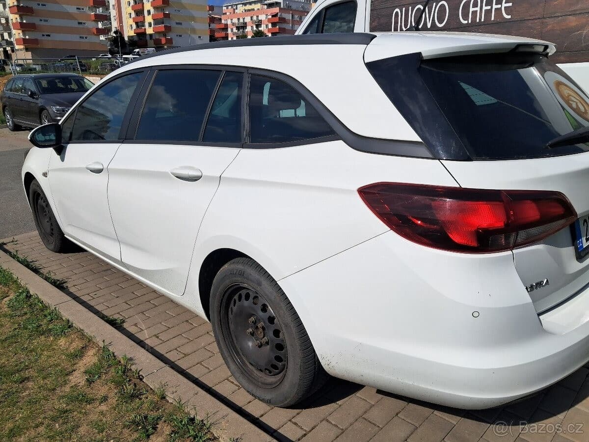 2018 Opel ASTRA - 5