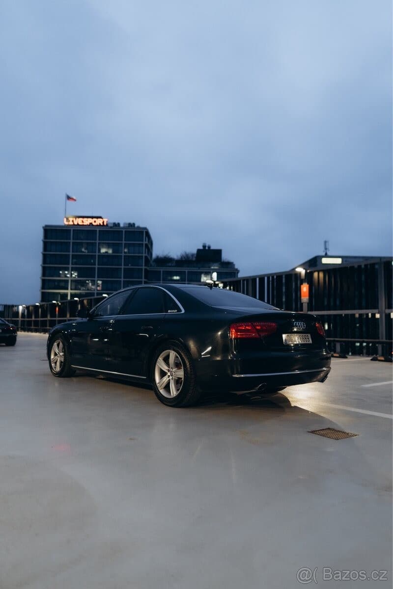 2010 Audi A8 - 6