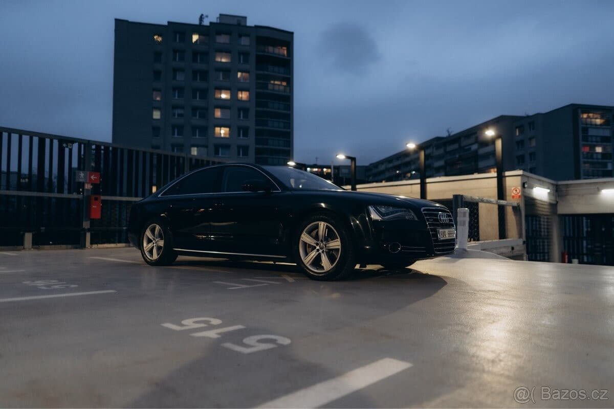 2010 Audi A8 - 9