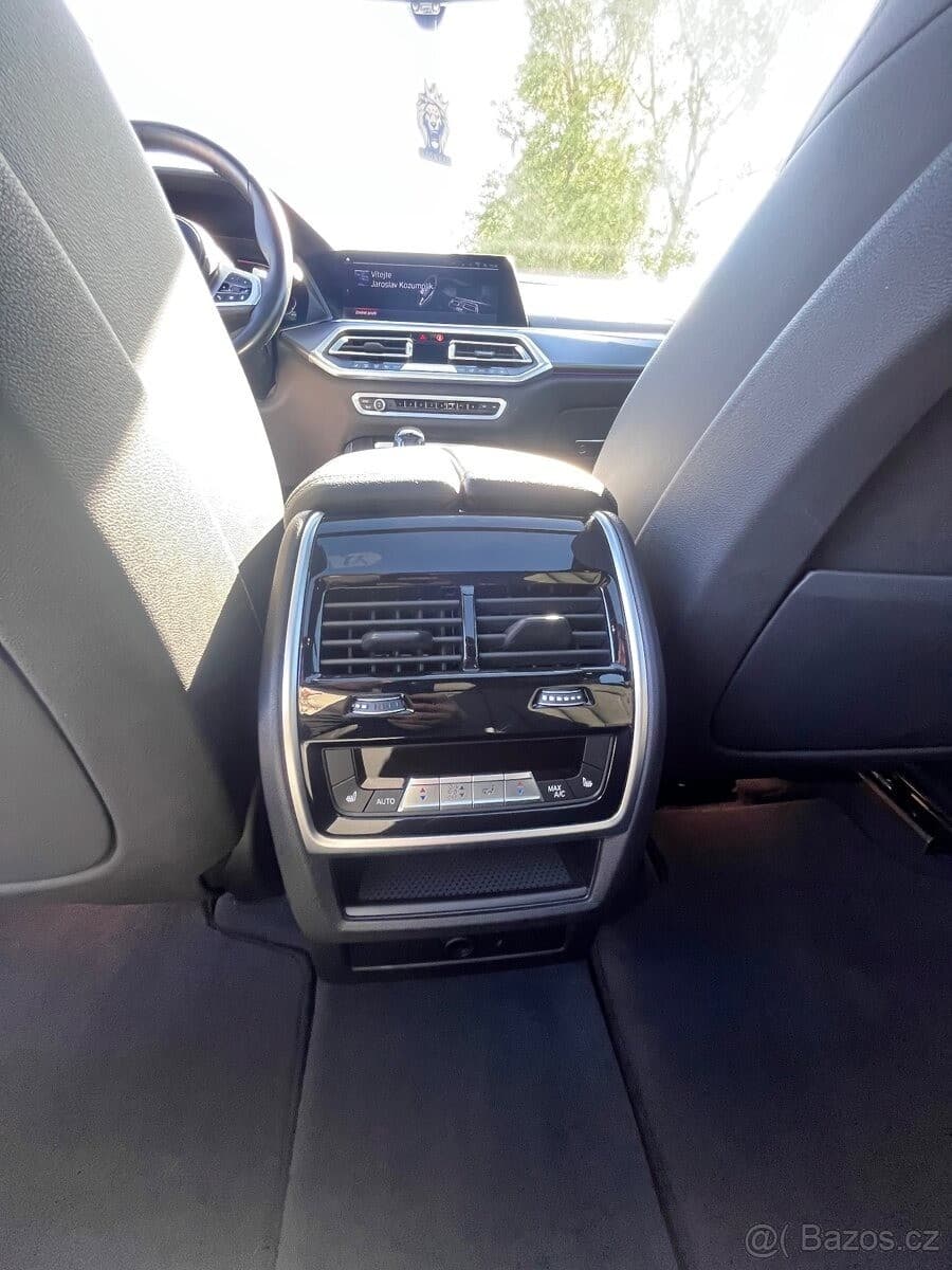 2020 BMW X5 - 21