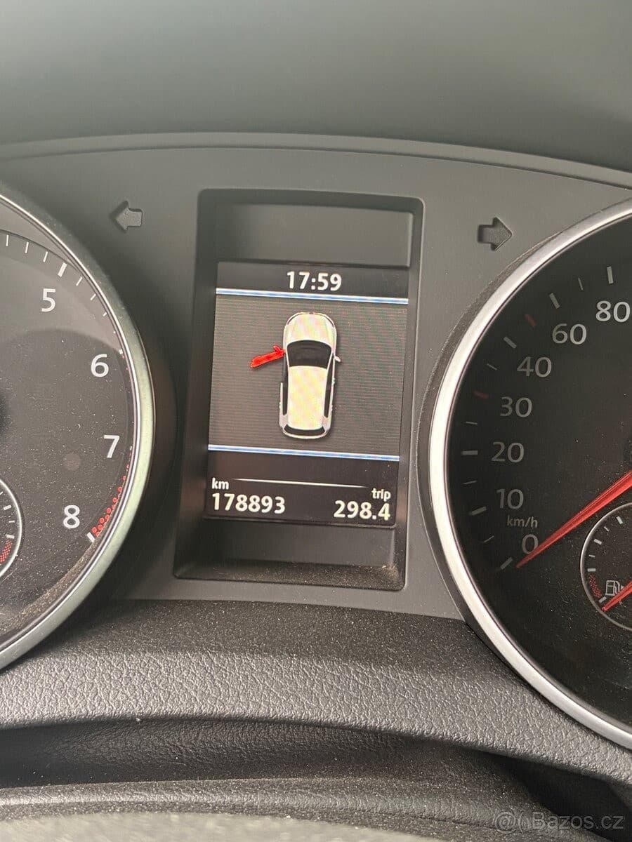 Volkswagen GOLF - 3