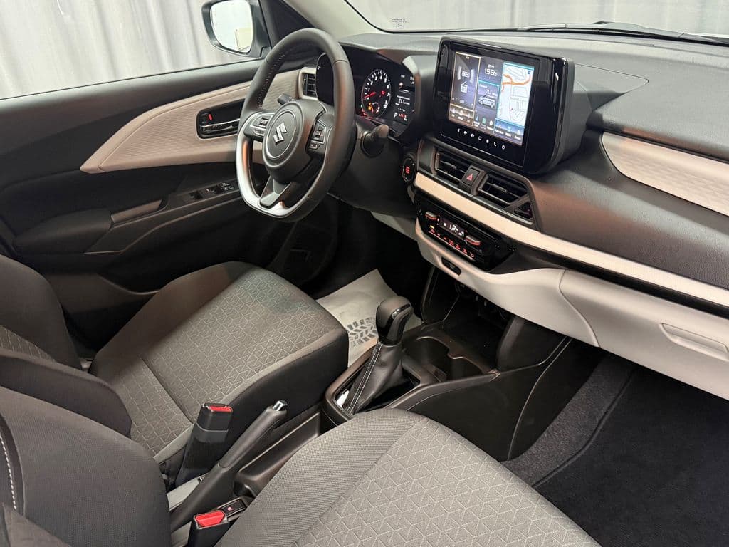 2026 Suzuki SWIFT - 23