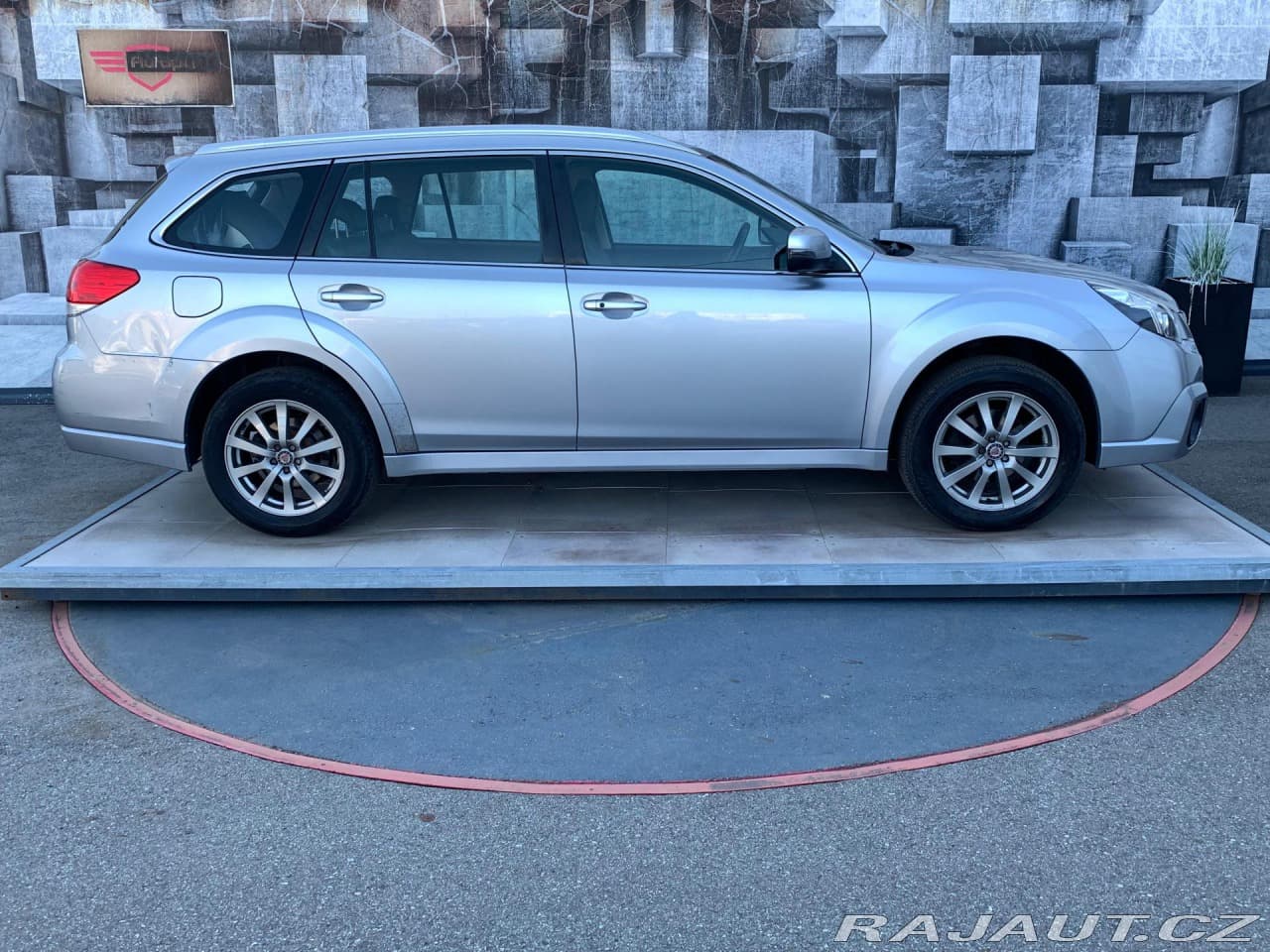 2014 Subaru OUTBACK - 13