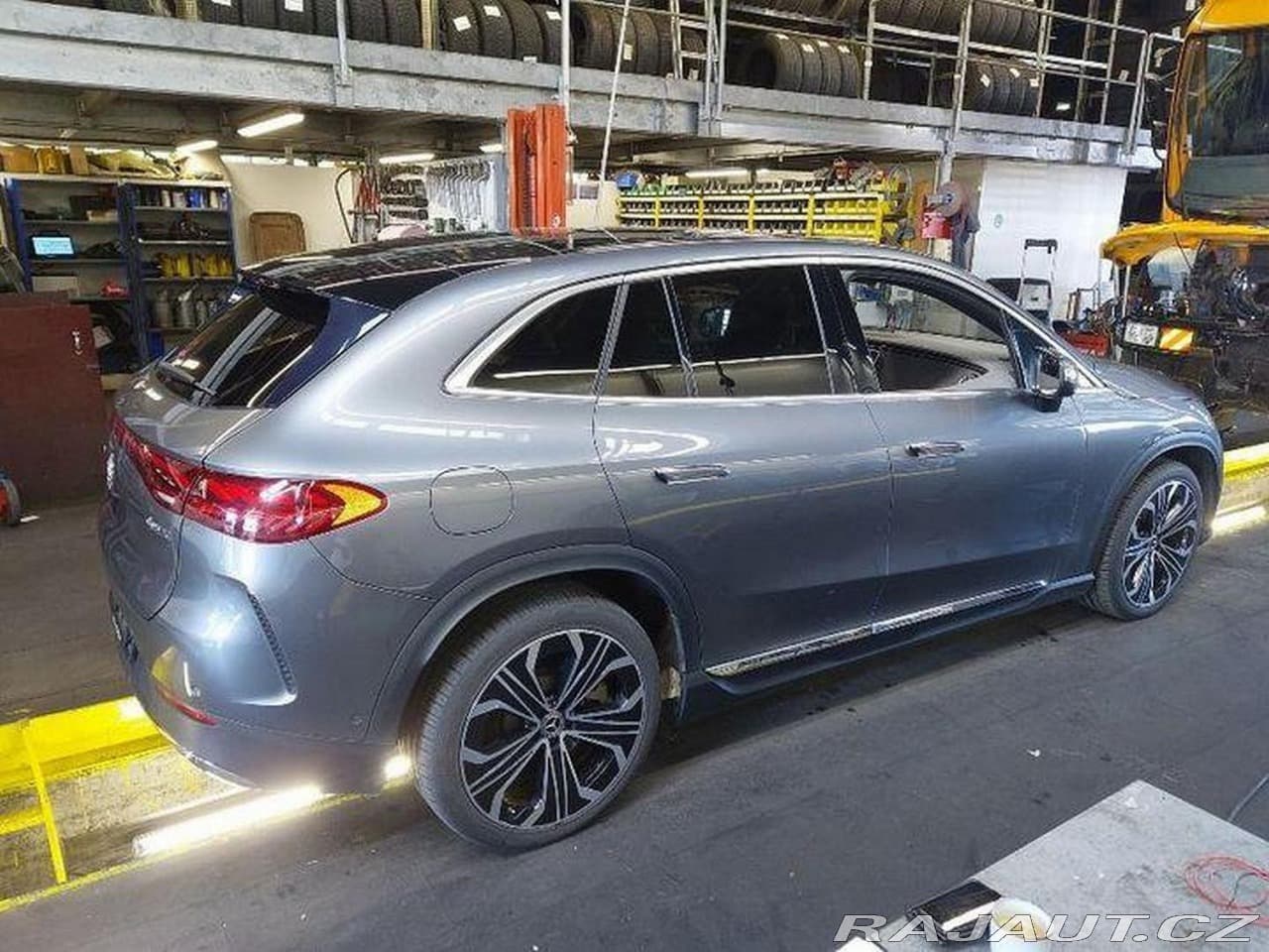 2023 Mercedes-Benz EQE - 7