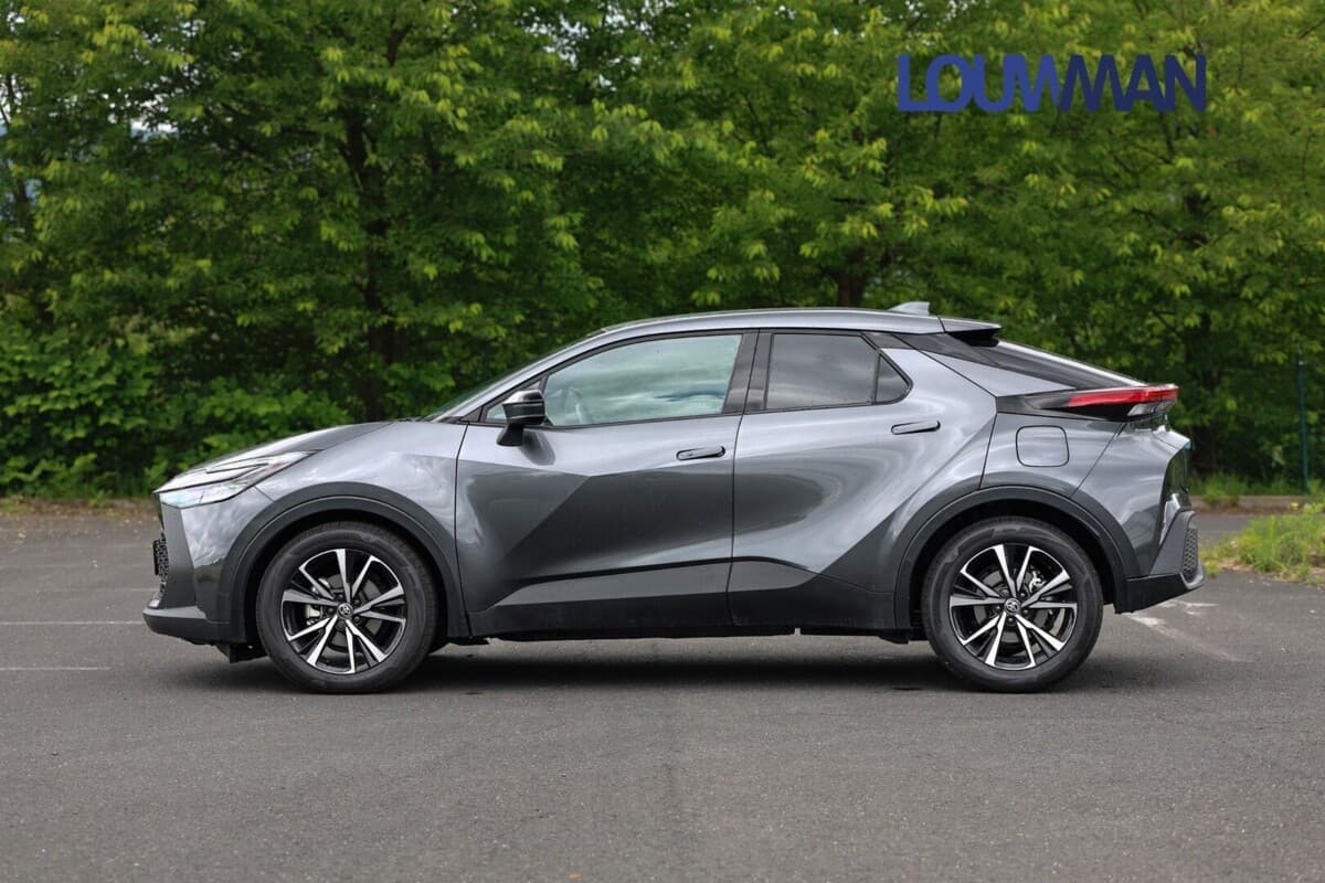 2025 Toyota C-HR - 3