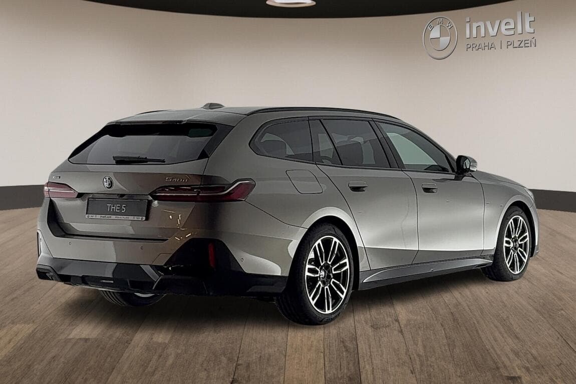 2025 BMW 5-SERIES - 5