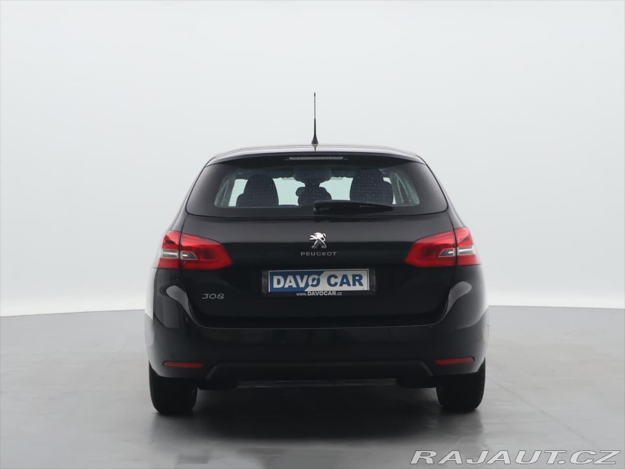 2018 Peugeot 308 - 11