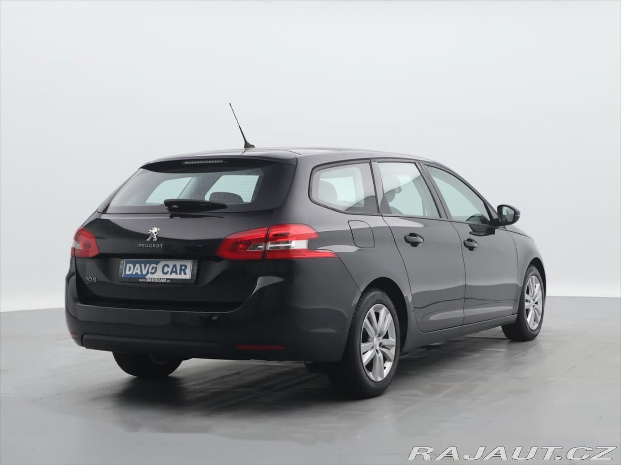 2018 Peugeot 308 - 13