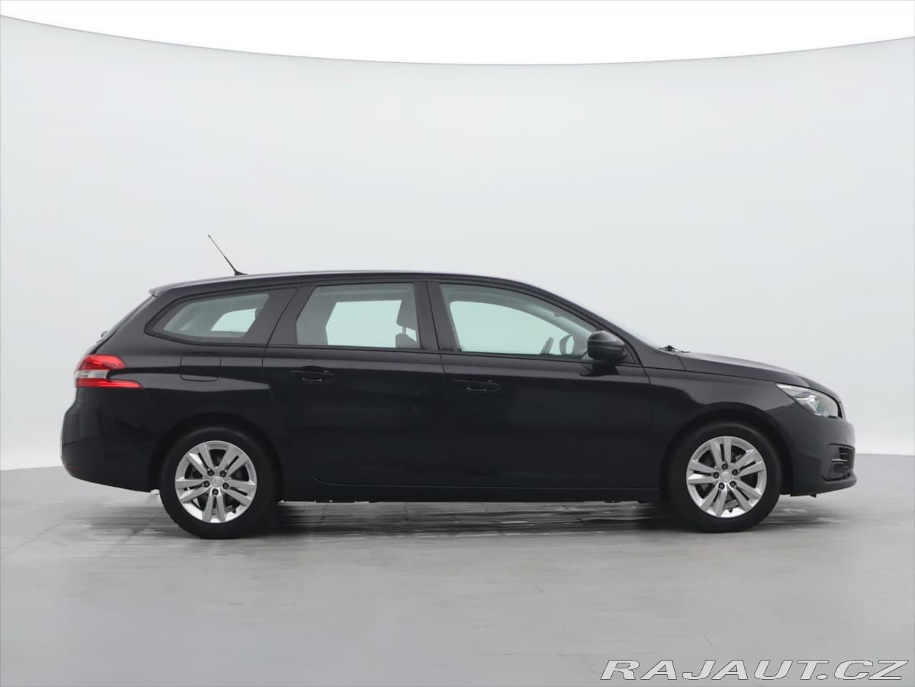 2018 Peugeot 308 - 15