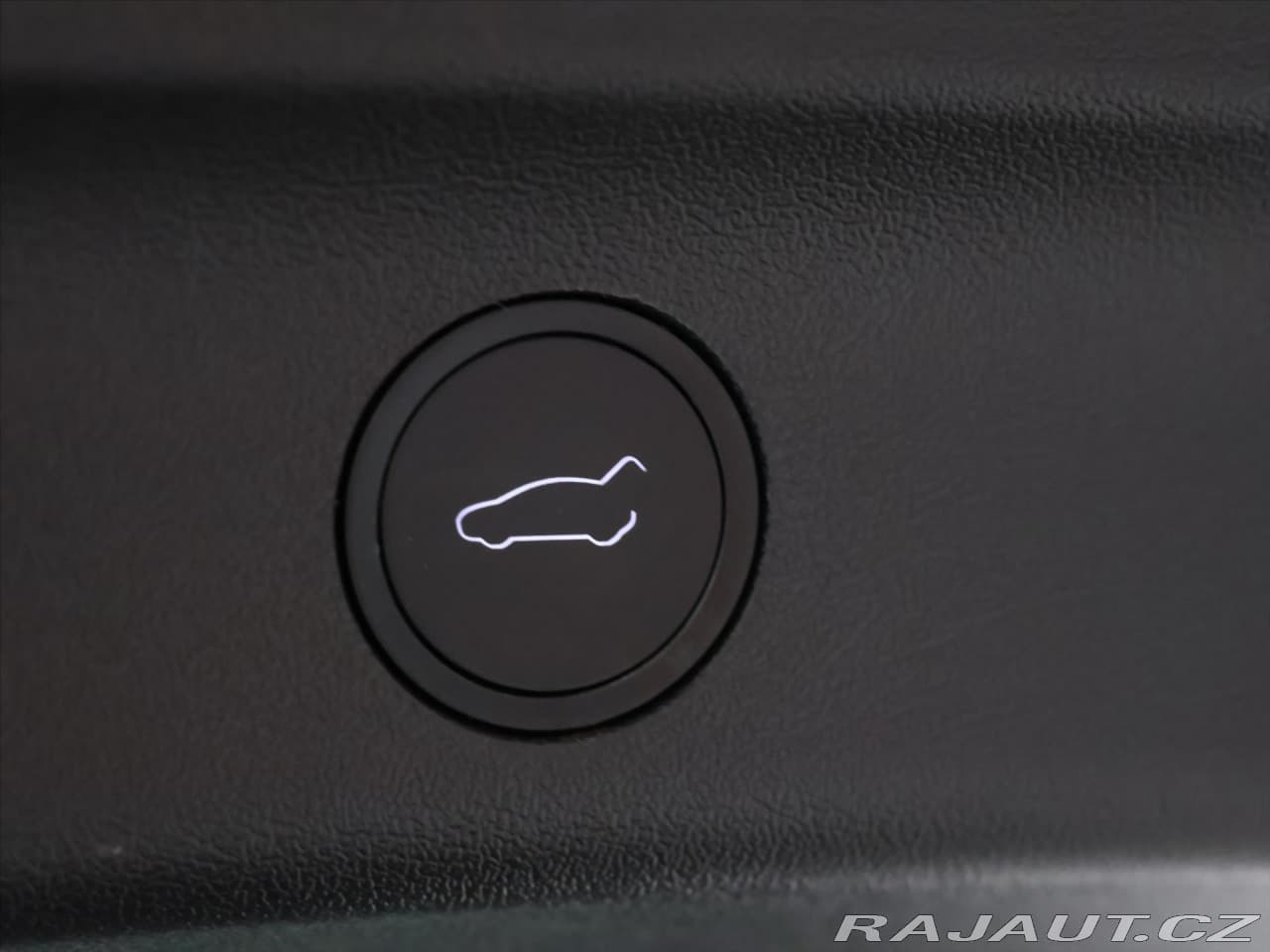 2023 Tesla MODEL Y - 11