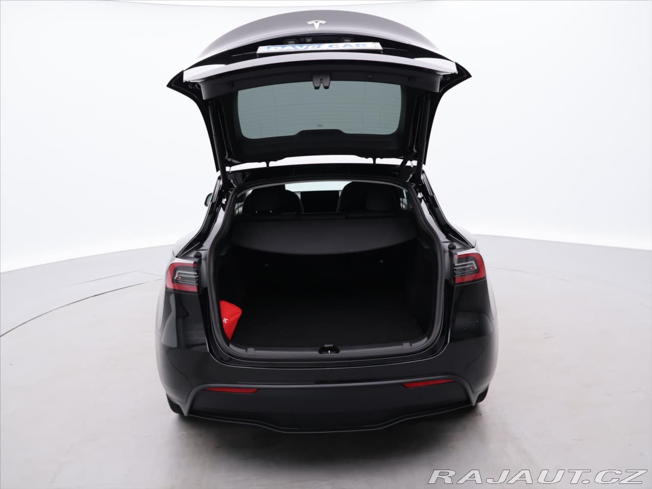 2023 Tesla MODEL Y - 9