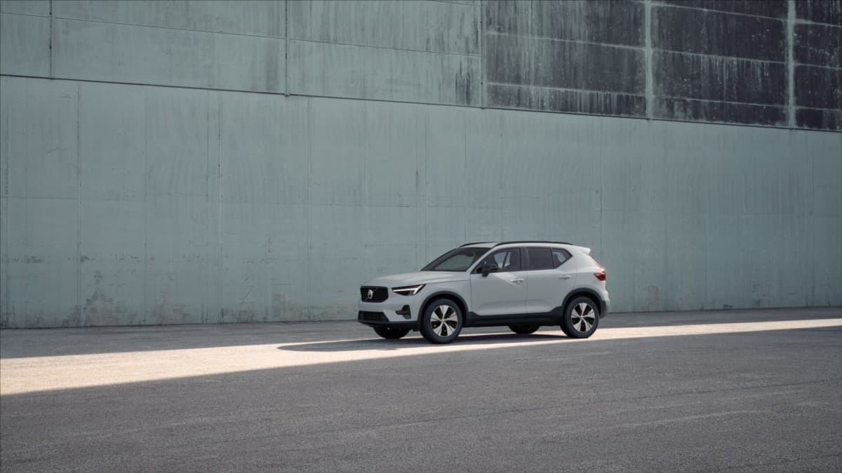 2026 Volvo XC40 - 31