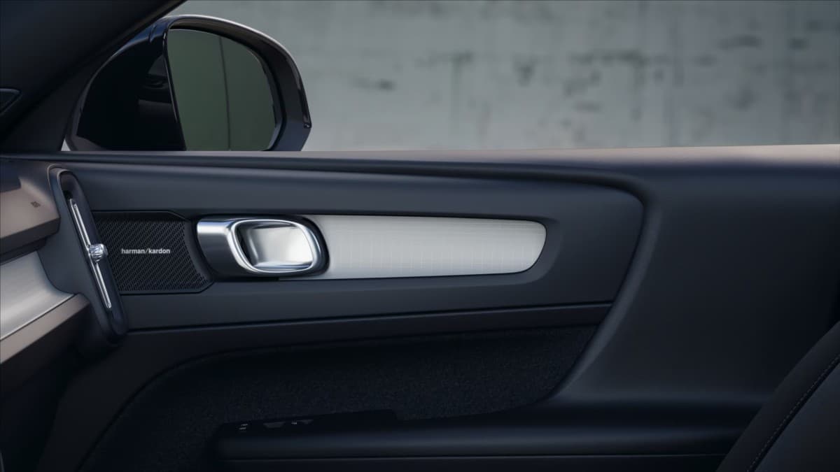 2026 Volvo XC40 - 37