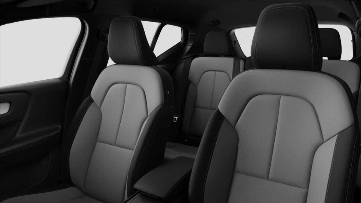 2026 Volvo XC40 - 49