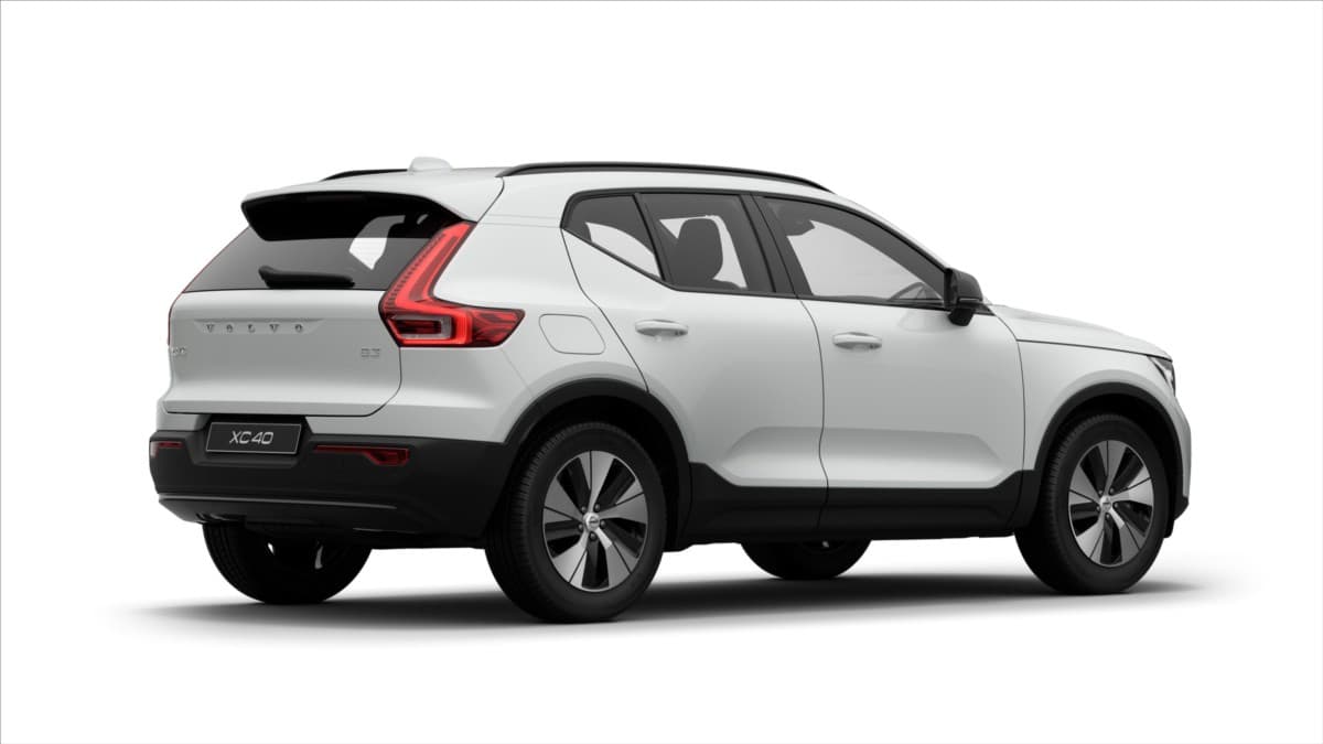 2026 Volvo XC40 - 13