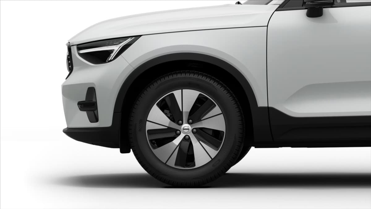 2026 Volvo XC40 - 25