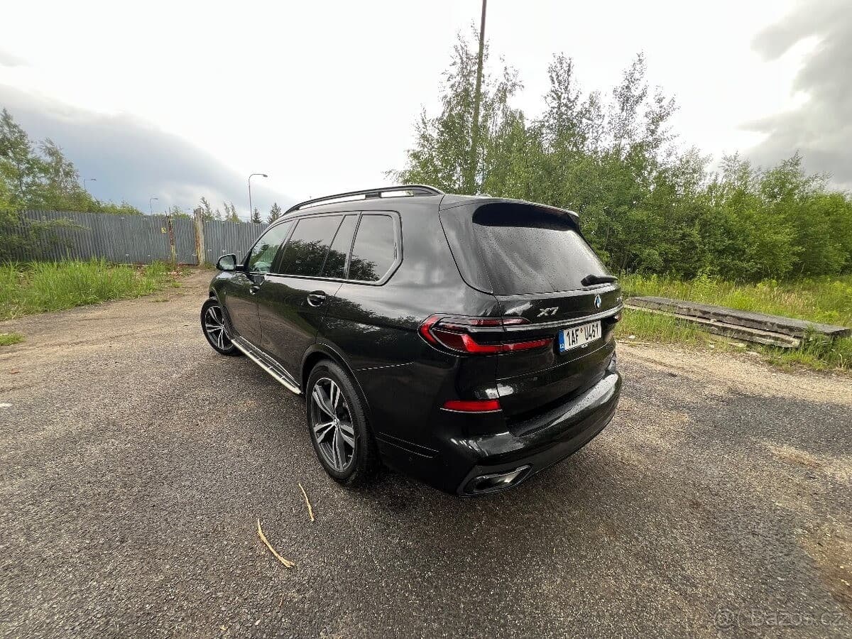 2024 BMW X7 - 16