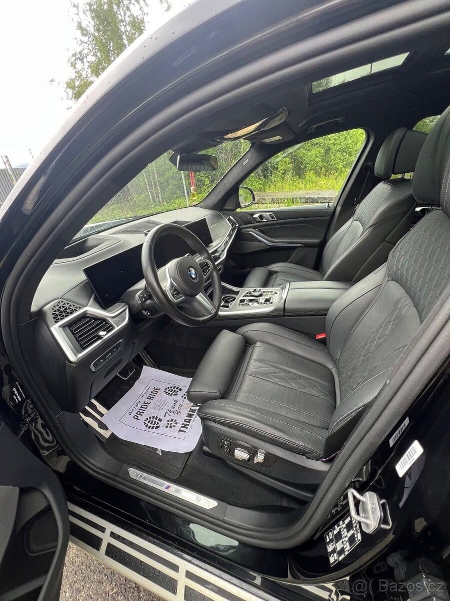 2024 BMW X7 - 22