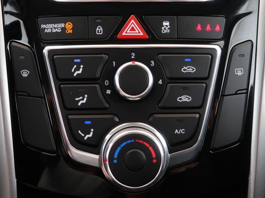 2012 Hyundai i30 - 52