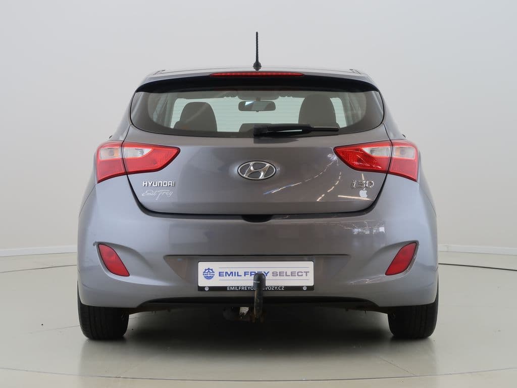 2012 Hyundai i30 - 13