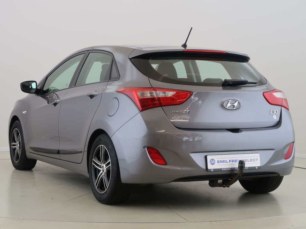 2012 Hyundai i30 - 16
