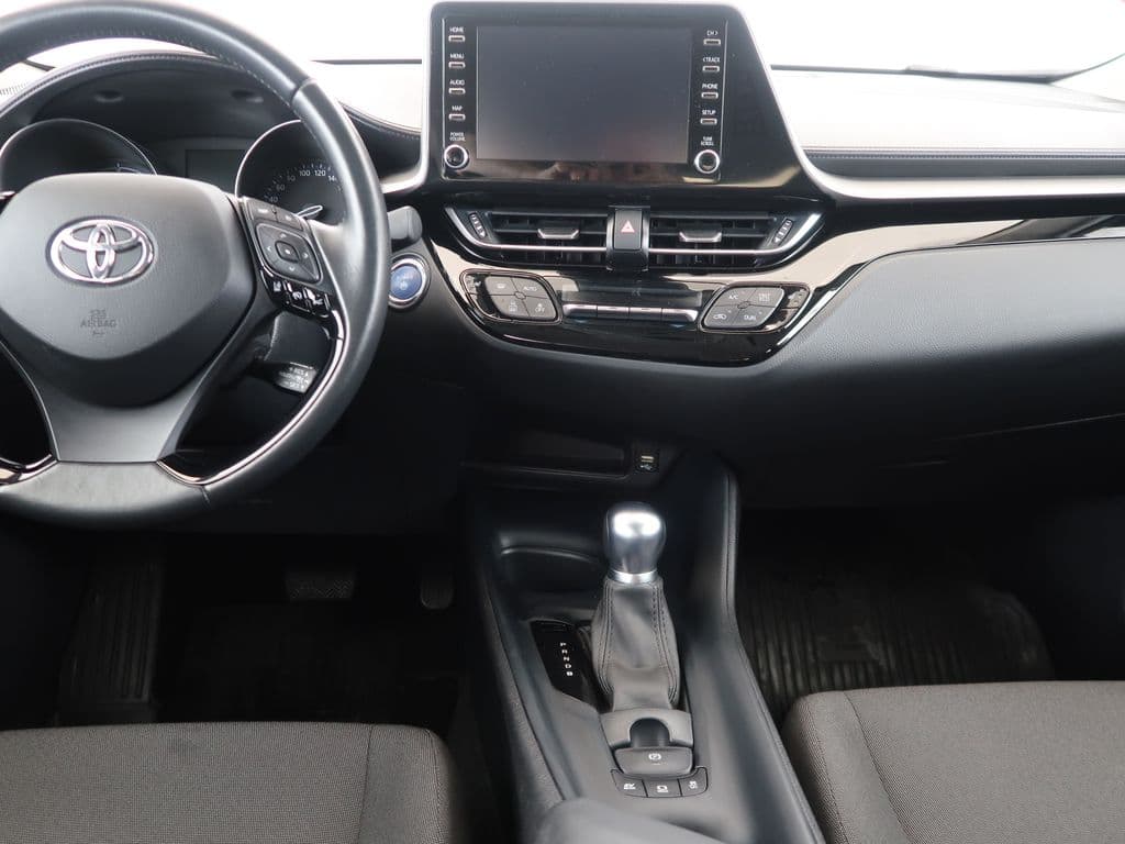 2022 Toyota C-HR - 17