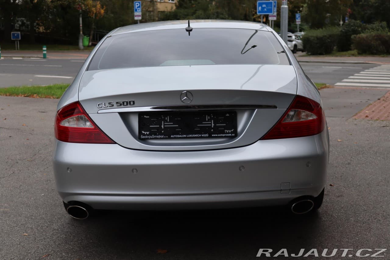 2005 Mercedes-Benz CLS - 12