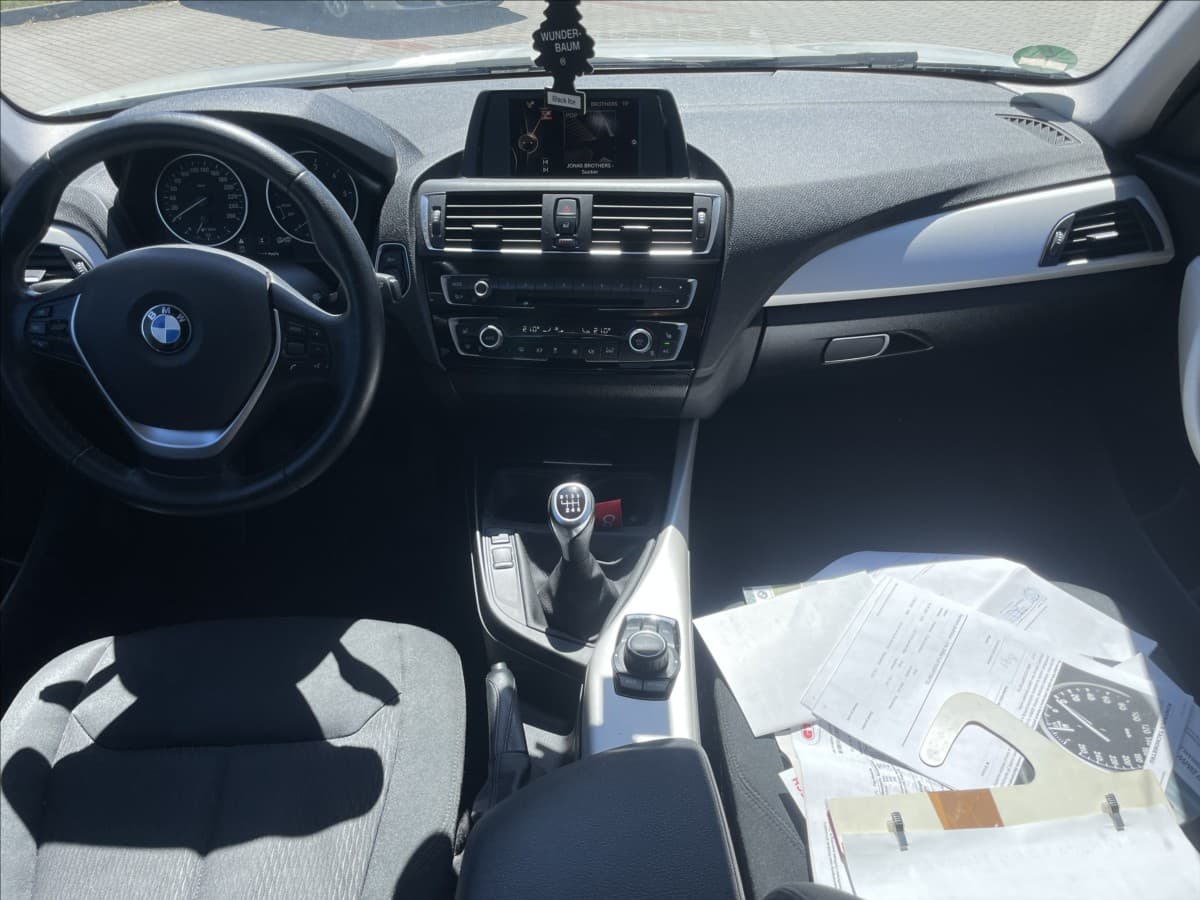 2015 BMW 1-SERIES - 12