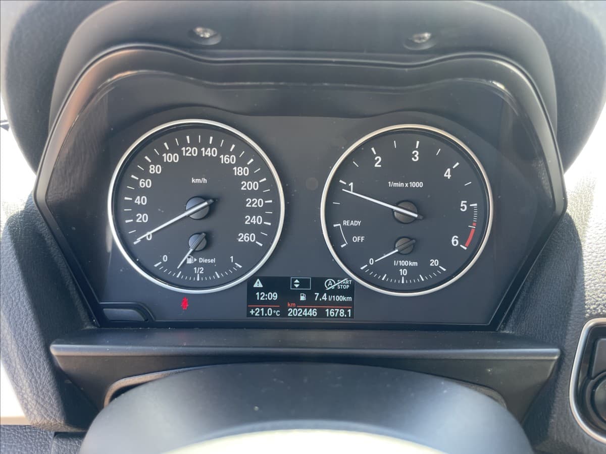 2015 BMW 1-SERIES - 15