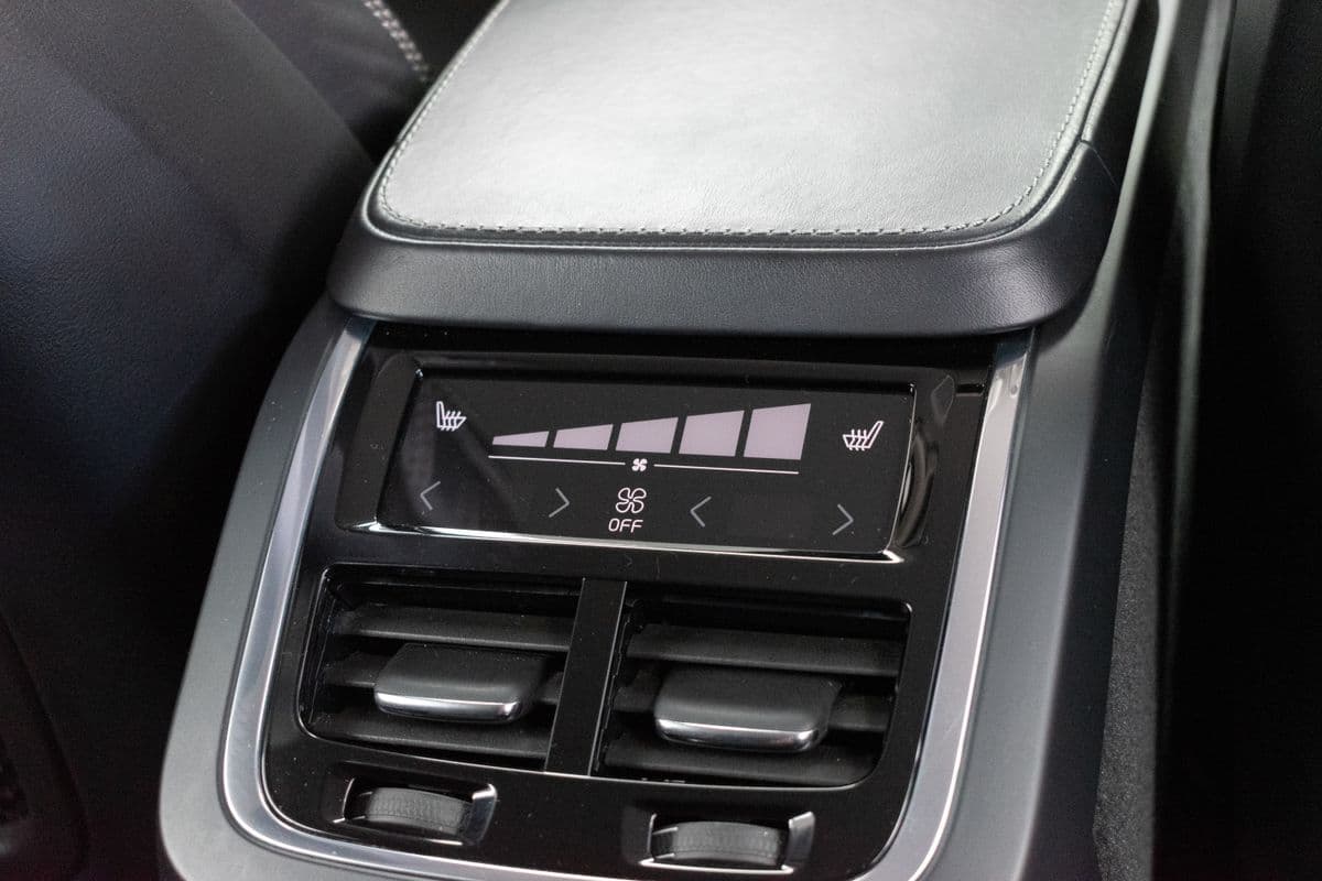 2016 Volvo XC90 - 15