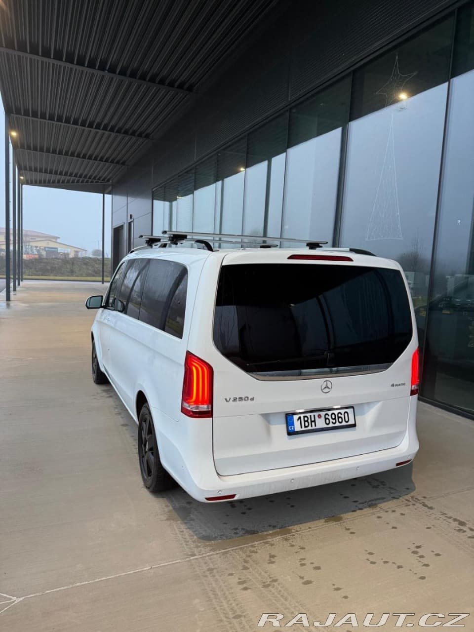 2016 Mercedes-Benz V-CLASS - 7