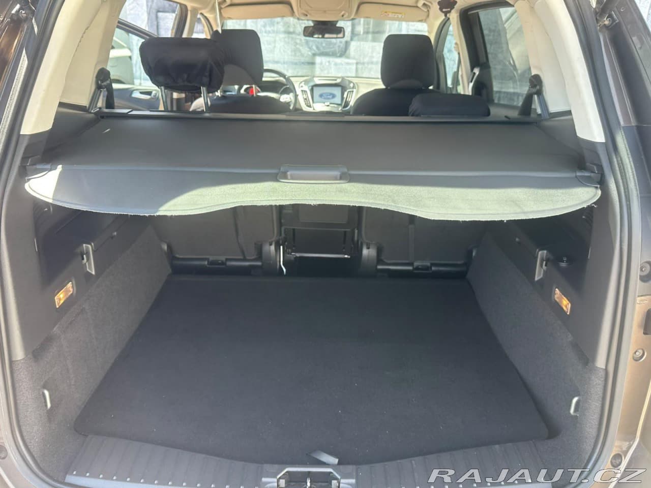2016 Ford C-MAX - 19